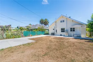 2041 W 29th Pl, Los Angeles, CA 90018 - Photo 35