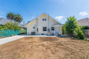 2041 W 29th Pl, Los Angeles, CA 90018 - Photo 37