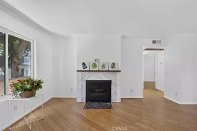 1237 E 6th Street #106, Long Beach, CA 90802 - Photo 3