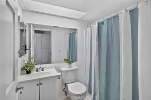1237 E 6th St, Long Beach, CA 90802 - Photo 21