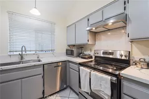 25613 Pine Creek, Wilmington, CA 90744 - Photo 19