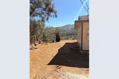 103 Mardella, Wofford Heights, CA 93285 - Photo 7