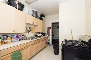 694 S Burlington Ave, Los Angeles, CA 90057 - Photo 9