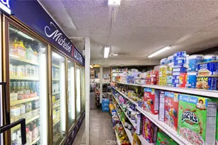 694 S Burlington Ave, Los Angeles, CA 90057 - Photo 17