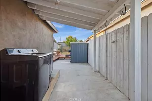 233 E Louise St, Long Beach, CA 90805 - Photo 29