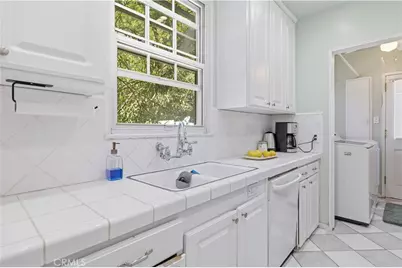 1845 N Evergreen, Burbank, CA 91505 - Photo 9