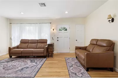 1845 N Evergreen, Burbank, CA 91505 - Photo 3