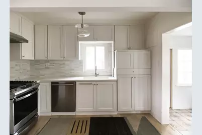124 W Sycamore Avenue, El Segundo, CA 90245 - Photo 5