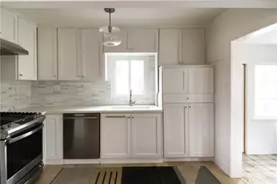 124 W Sycamore Ave, El Segundo, CA 90245 - Photo 5