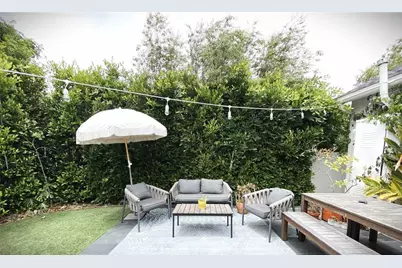 124 W Sycamore Avenue, El Segundo, CA 90245 - Photo 19