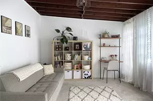 124 W Sycamore Ave, El Segundo, CA 90245 - Photo 15