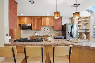 18730 Hatteras #47, Tarzana, CA 91356 - Photo 9
