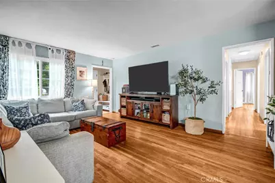 8645 Wakefield, Panorama City, CA 91402 - Photo 5