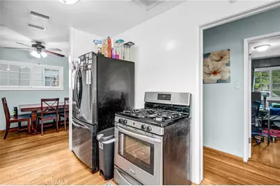 8645 Wakefield, Panorama City, CA 91402 - Photo 11