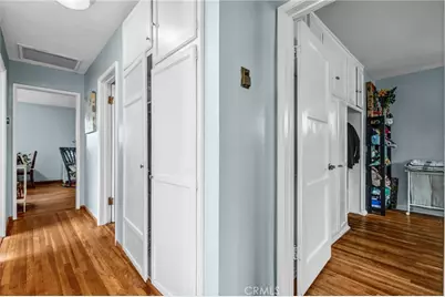 8645 Wakefield, Panorama City, CA 91402 - Photo 9