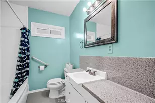 8645 Wakefield, Panorama City, CA 91402 - Photo 17