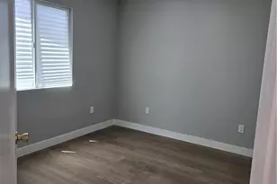 8903 Baring Cross, Los Angeles, CA 90044 - Photo 9