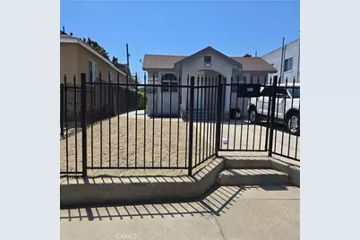 8903 Baring Cross, Los Angeles, CA 90044 - Photo 3