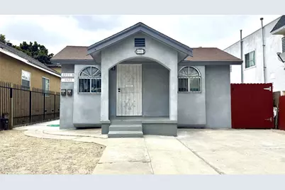 8903 Baring Cross, Los Angeles, CA 90044 - Photo 1