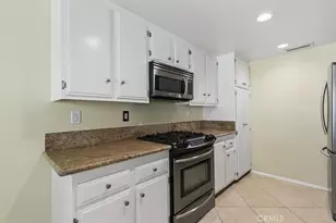 6227 Randi Ave, Woodland Hills, CA 91367 - Photo 15