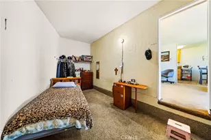 24412 Broad, Wilmington, CA 90744 - Photo 9