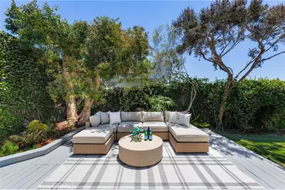 1136 8th Street, Hermosa Beach, CA 90254 - Photo 19