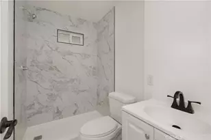 3500 W 111th Pl, Inglewood, CA 90303 - Photo 7