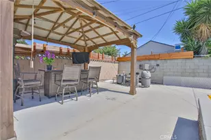 164 E 235th St, Carson, CA 90745 - Photo 9