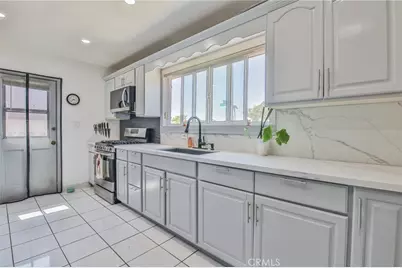 164 E 235th Street, Carson, CA 90745 - Photo 29