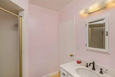 7129 Samoa Place, Tujunga, CA 91042 - Photo 21