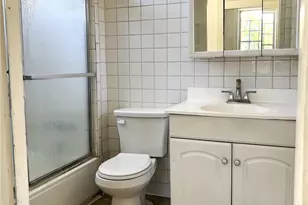 327 & 325 N Palos Verdes, San Pedro, CA 90731 - Photo 11