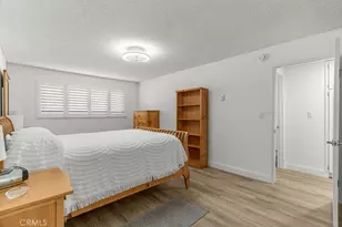 1110 W 10th St, San Pedro, CA 90731 - Photo 11