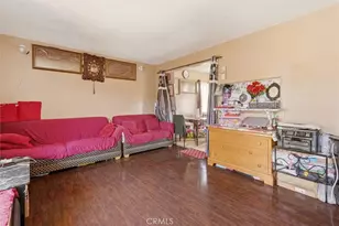 925 Larch, Inglewood, CA 90301 - Photo 15