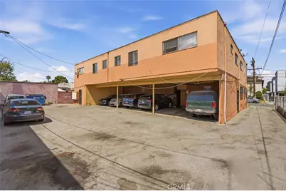 925 Larch, Inglewood, CA 90301 - Photo 9