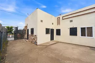 8706 Avalon, Los Angeles, CA 90003 - Photo 9