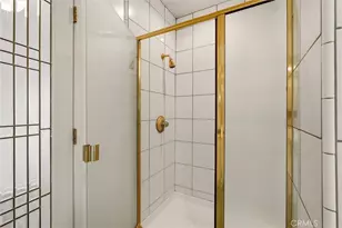 1658 W 110th Pl, Los Angeles, CA 90047 - Photo 27