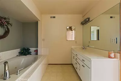 23771 Zuger Dr, Crestline, CA 92325 - Photo 27
