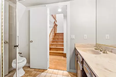 21200 Oakfort Avenue, Carson, CA 90745 - Photo 17