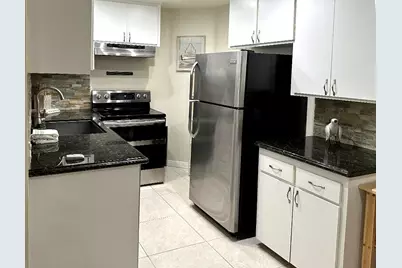 1108 Camino Real #409, Redondo Beach, CA 90277 - Photo 3