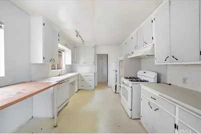 7459 McConnell Ave, Los Angeles, CA 90045 - Photo 11