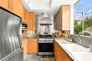 28 Sea Colony Dr, Santa Monica, CA 90405 - Photo 7