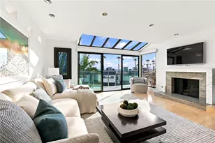 28 Sea Colony Dr, Santa Monica, CA 90405 - Photo 1