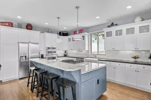614 Manhattan Beach Blvd, Manhattan Beach, CA 90266 - Photo 1