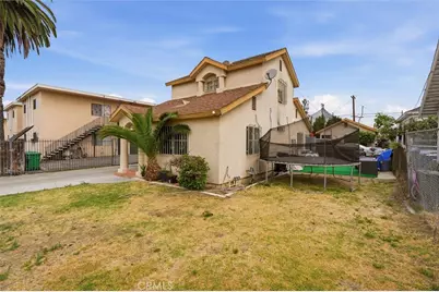 725 E 40th Place, Los Angeles, CA 90011 - Photo 3