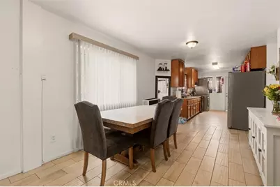 725 E 40th Place, Los Angeles, CA 90011 - Photo 13