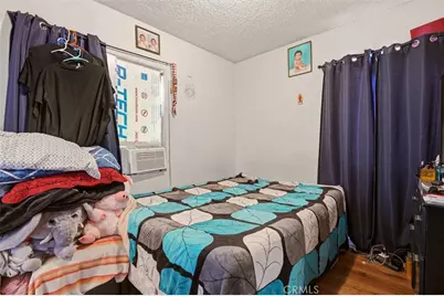 725 E 40th Place, Los Angeles, CA 90011 - Photo 29