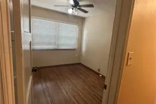 1424 W 113th, Los Angeles, CA 90047 - Photo 9