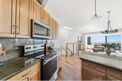 320 Paseo De La Playa #E, Redondo Beach, CA 90277 - Photo 17