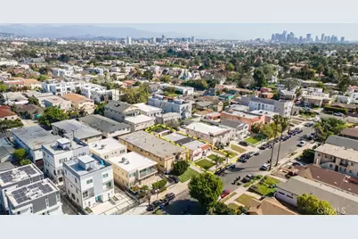 4533 Saturn, Los Angeles, CA 90019 - Photo 23