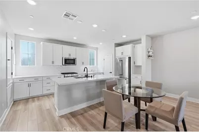 1457 W Longview Lane, San Pedro, CA 90732 - Photo 11